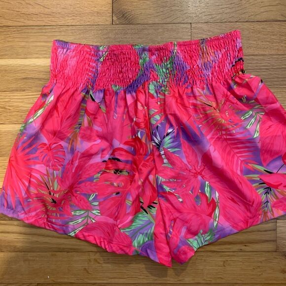 Shein high rise size 6 tropical work out shorts - Picture 2 of 3